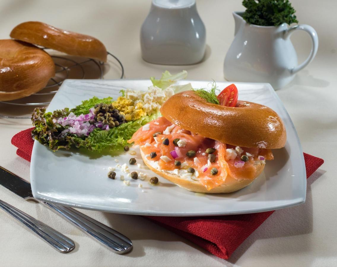 Hotel Safi Royal Luxury Metropolitan San Pedro Garza Garcia Zewnętrze zdjęcie Salmon bagel