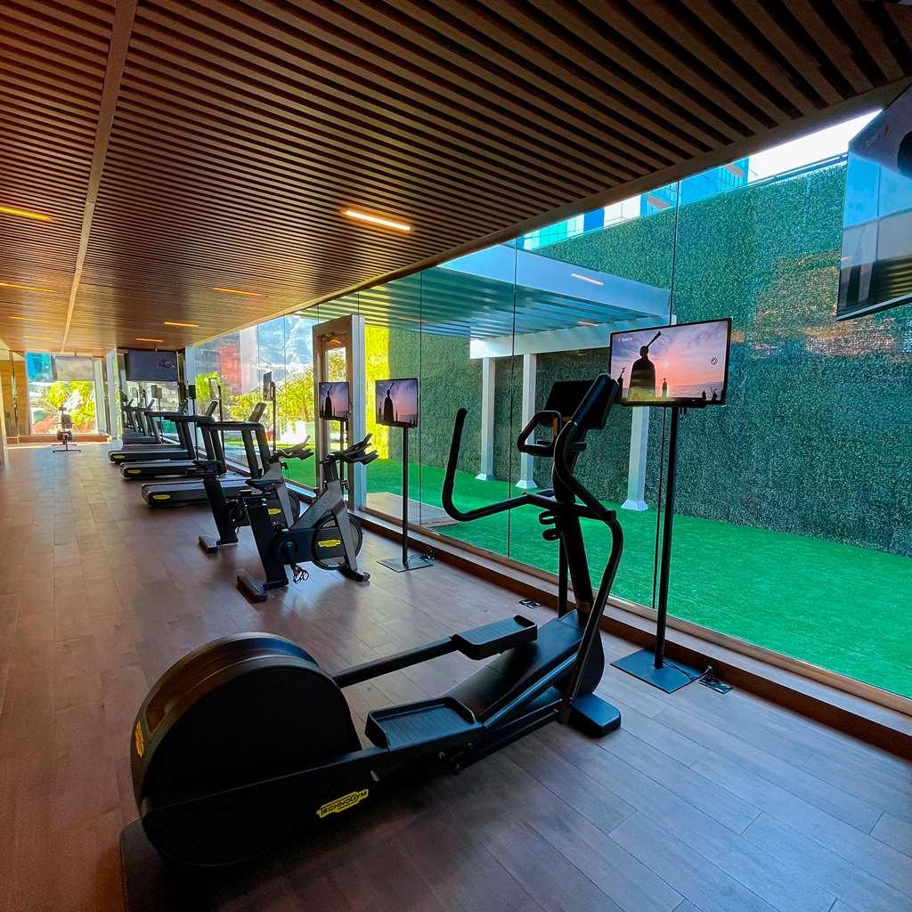 Hotel Safi Royal Luxury Metropolitan San Pedro Garza Garcia Udogodnienia zdjęcie The gym at the hotel